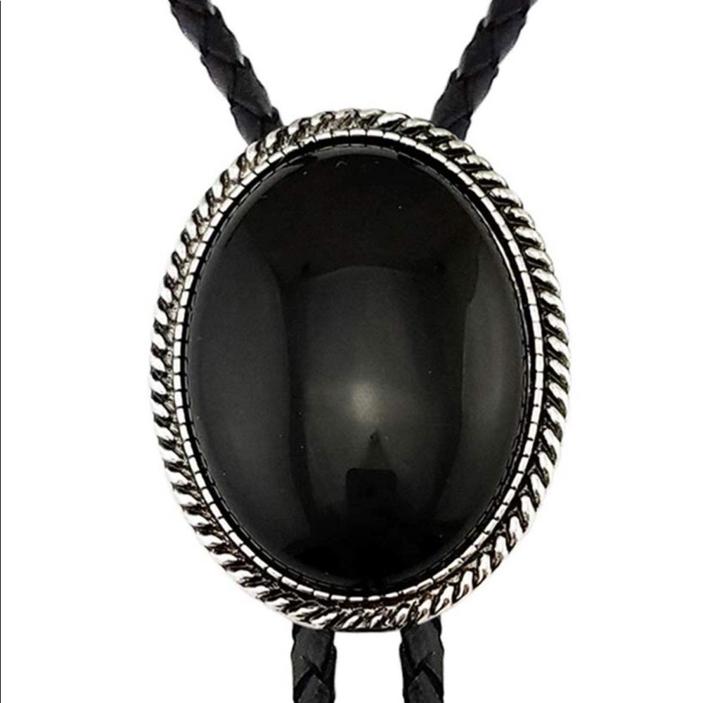 Bolo tie